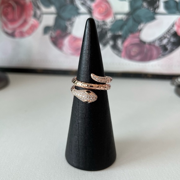 Crystal Micro-Inlaid Spiral Adjustable Rose Gold Snake Ring - Picture 4 of 12